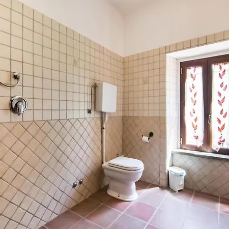 In With Pool * Tavoleto